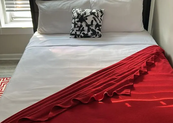 Hostal Grand House 424 *